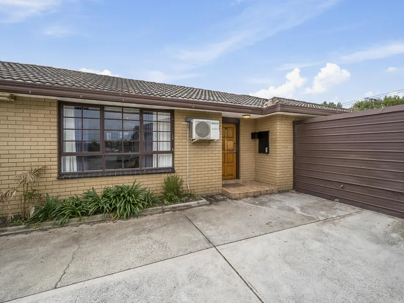 Brilliant Beauty On Barkly