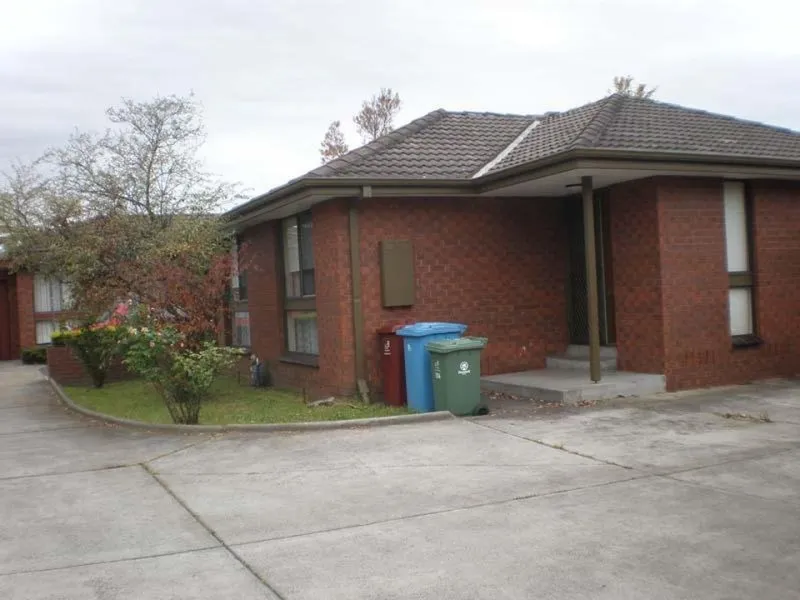 Beautiful 2 Bedroom Villa Unit!