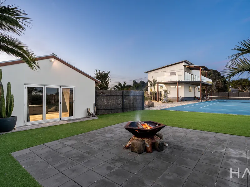 Luxury Beachside Living & Picturesque Ocean Views