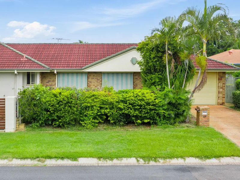 Lowset Villa in Quiet Location