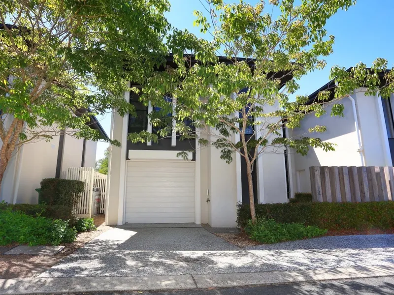 IMMACULATE HOME MUST BE SOLD!