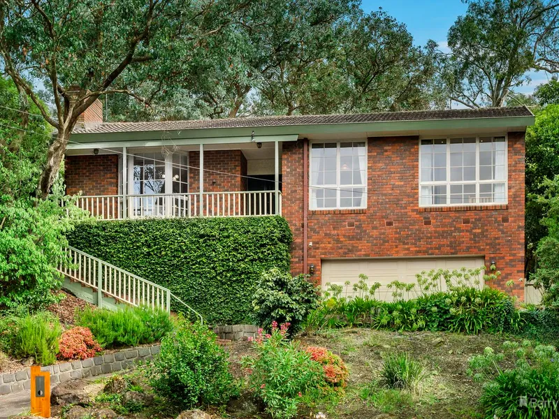 Deluxe Family Living in Desirable Pocket