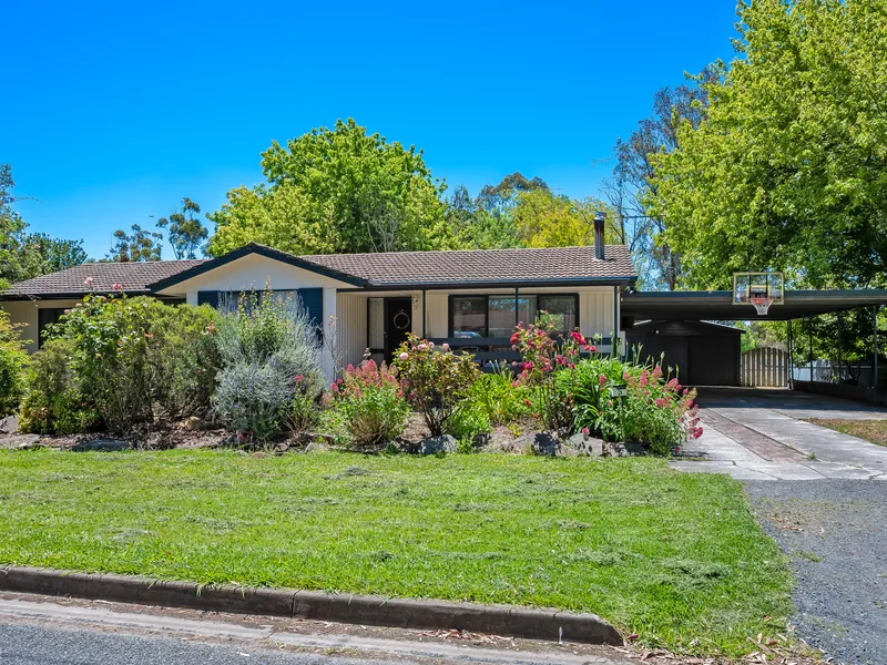 Charming Adelaide Hills Living with Incredible Space