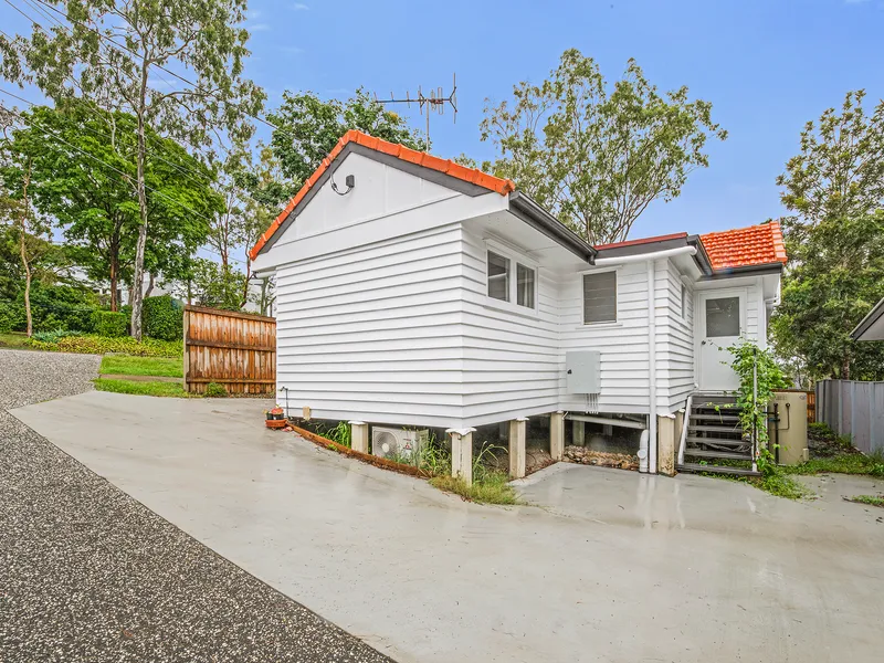 Beautifully refreshed home in prime suburb