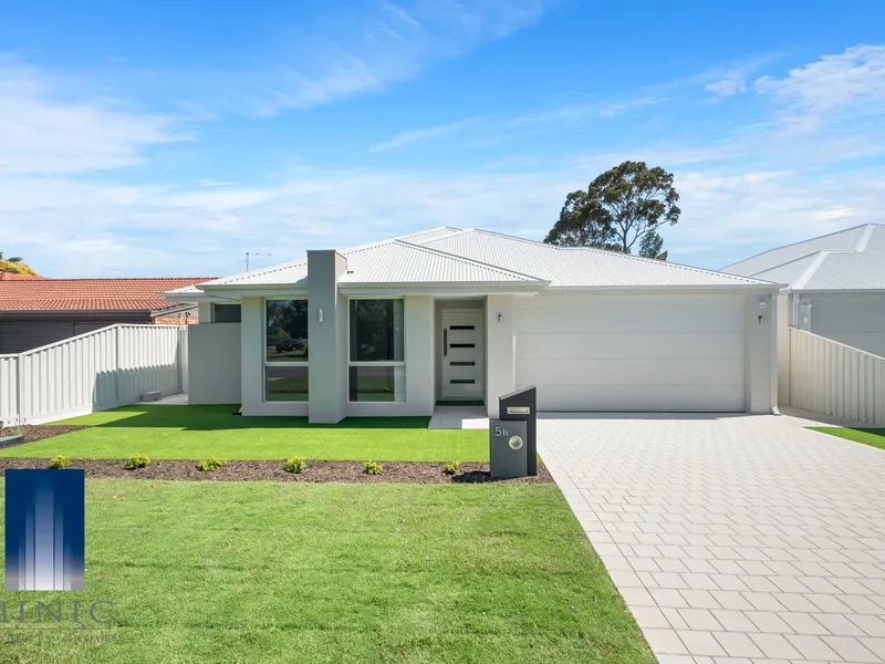 RARE BEAUTY IN QUIET WEST LEEMING LOCATION! VIEW TODAY 31/12 @10AM SHARP!