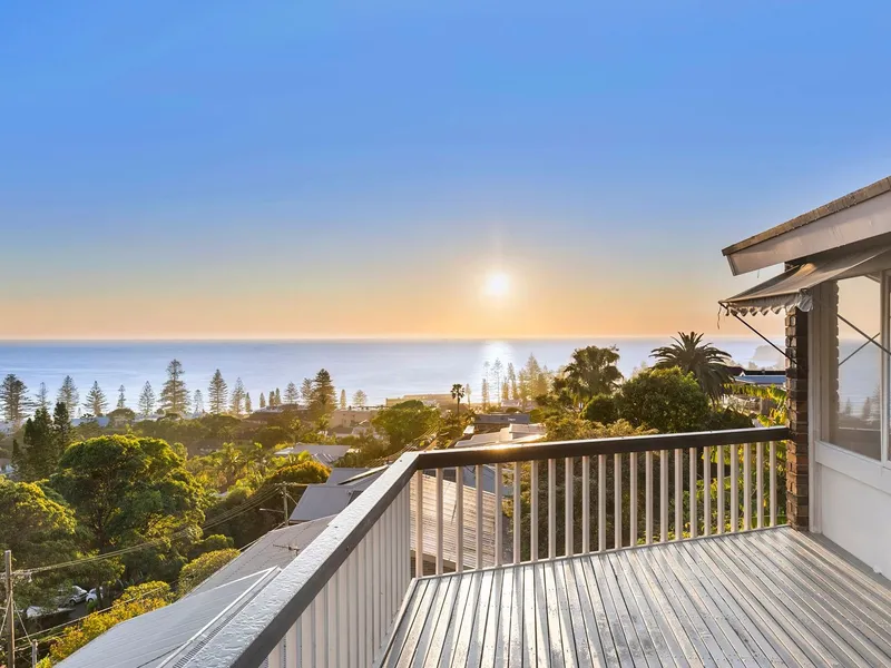 Architectural family home in beachside enclave