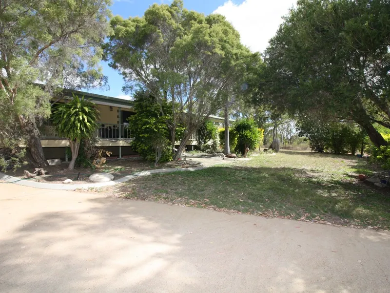 FAMILY HOME ON 10 ACRES