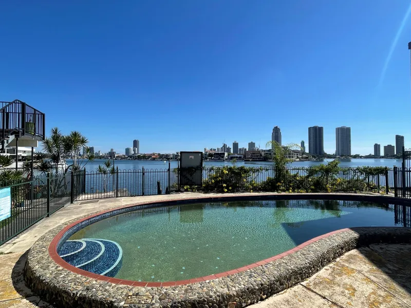 2 Bedroom 1 Bathroom Unfurnished Unit !