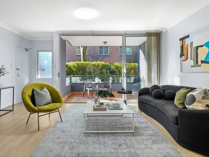 Stylish courtyard residence for easycare living