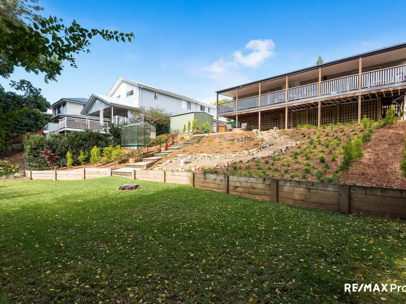 FABULOUS FAMILY HOME - CENTRALLY LOCATED