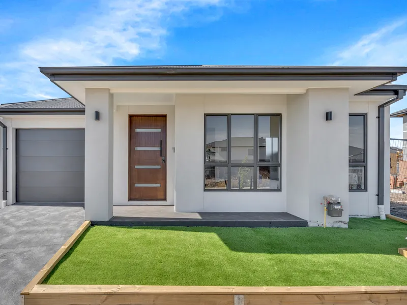TURNKEY LUXURY IN A TOP LOCATION