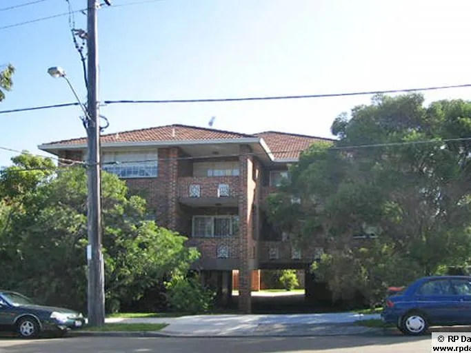 2 Bedroom Top-Floor Unit