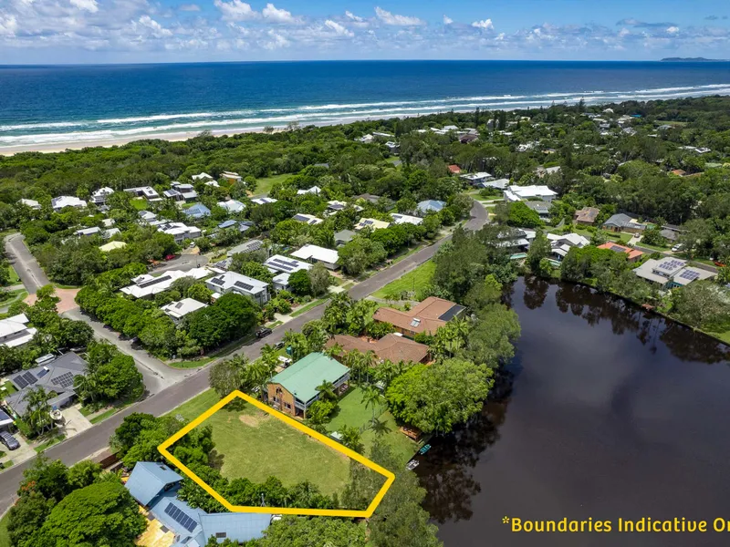 Rare Vacant Waterfront Block, Build Your Waterfront Dream Home Here