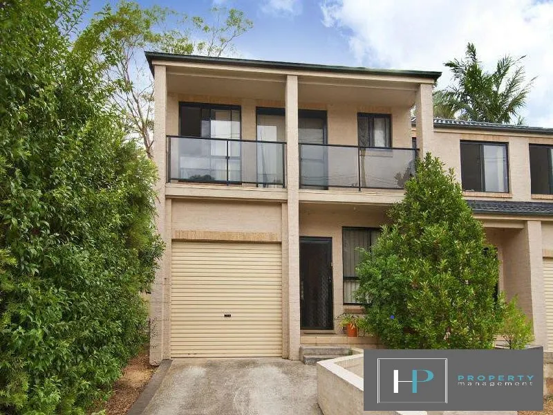 4 BEDROOM DUPLEX WITH 2 BATHROOMS