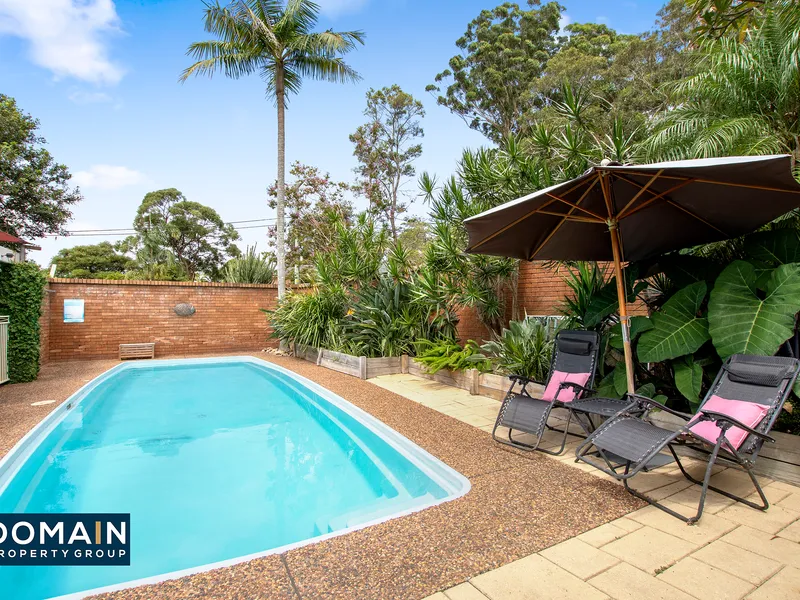 MASSIVE FAMILY ENTERTAINER! REDUCED PRICE 