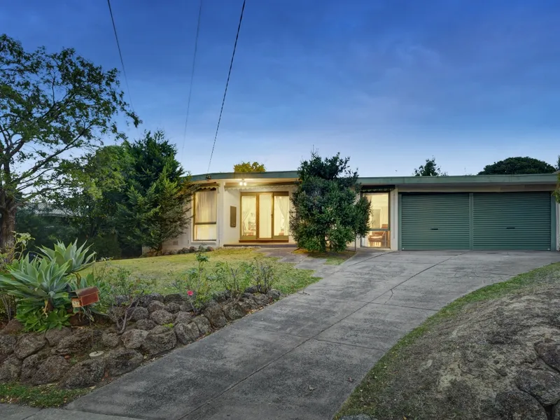 4 Bedroom, 2 Bathroom, Double Garage...