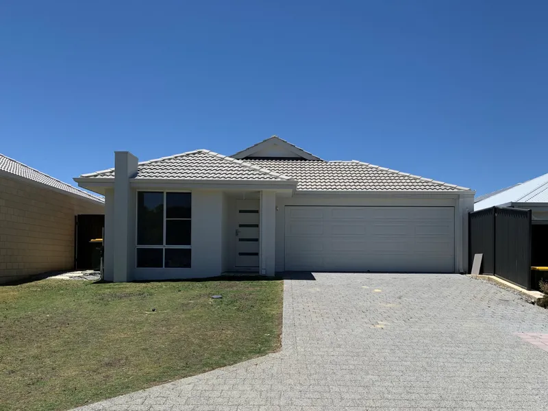 LOW MAINTENANCE 4X2 FAMILY HOME