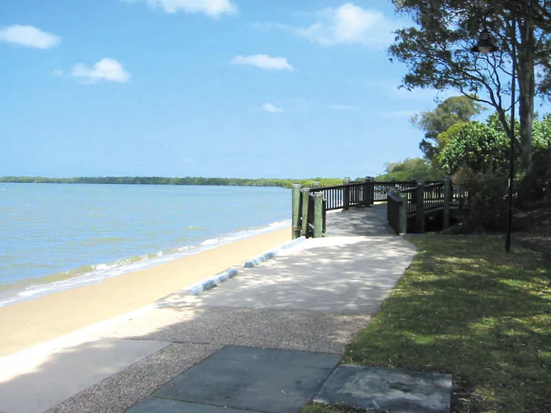 BRAND NEW WATERFRONT APARTMENT