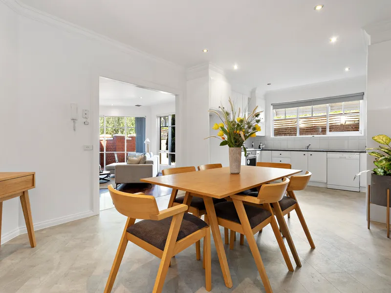 A Malvern-Side 4 Bedroom Marvel