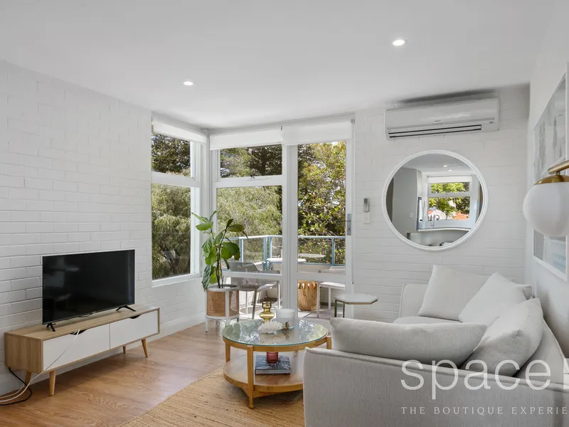 IRREPLACEABLE LIFESTYLE PAD