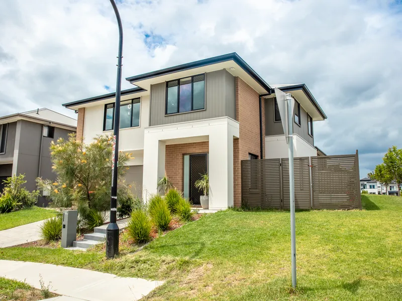 Schofields Double Storey Double Garage Ready to move in