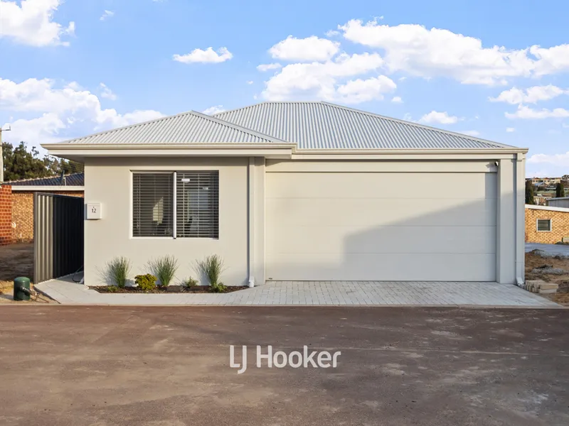 Flawless 2x2 Moments From the Beach!