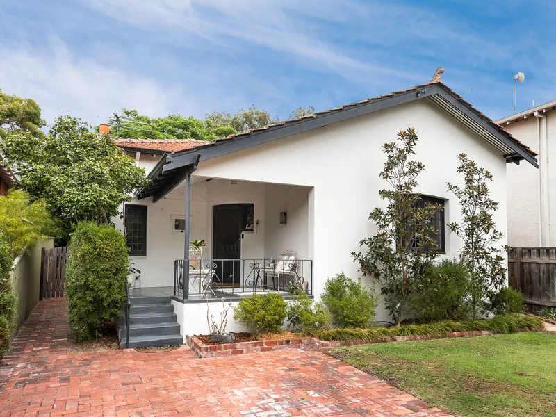 Gorgeous Family Home - Sub-divisible