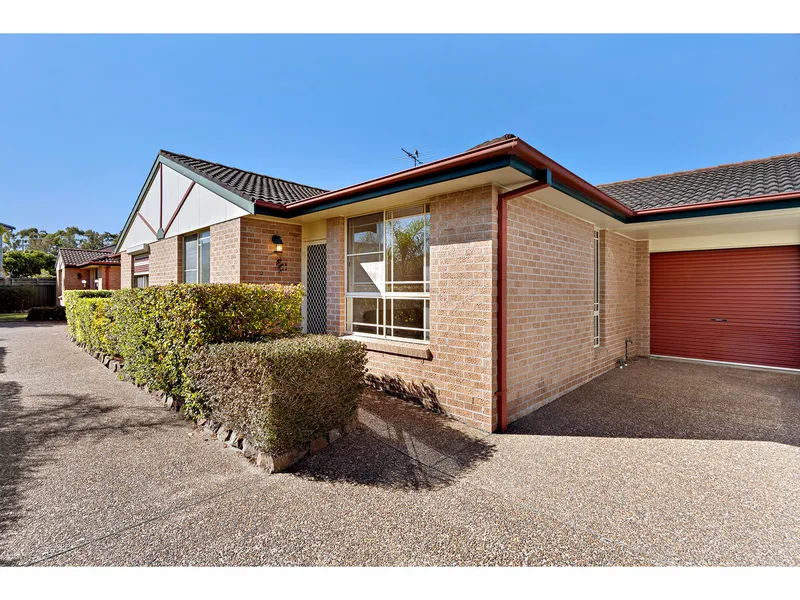 WELL PRESENTED & LOW MAINTENANCE AIR CONDITIONED IN CENTRAL LOCATION