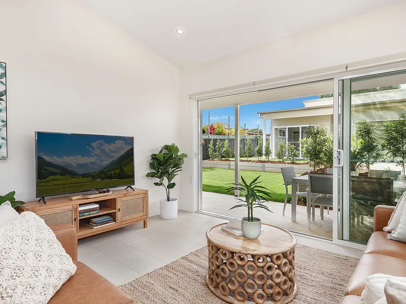 'Waratah on Alstonville'  The quintessential village lifestyle