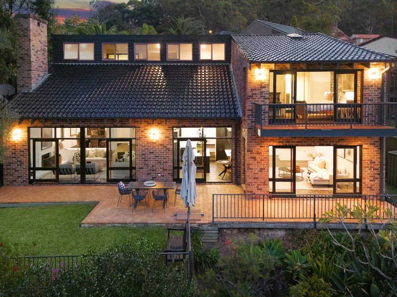Waterview Retreat - Stunning Family Home