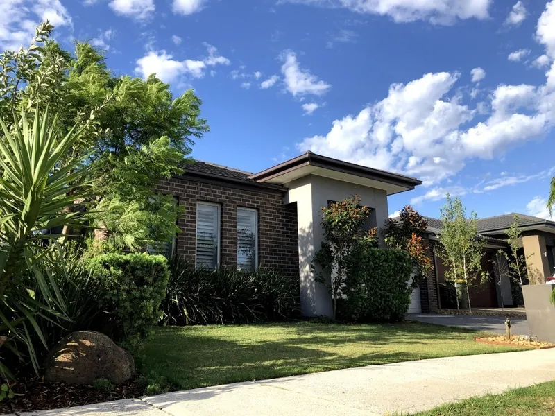 Beautifully presented and conveniently located