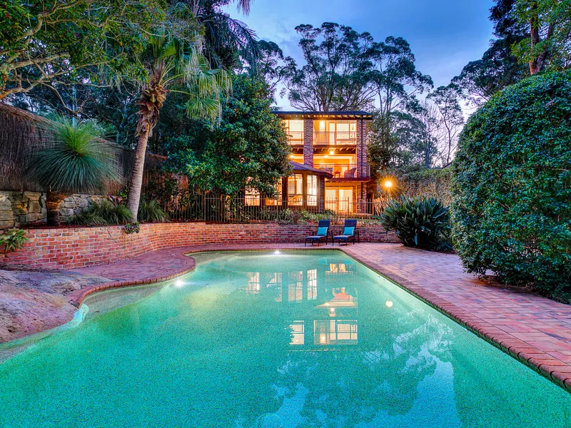 Charismatic Entertainer on a Prestige 1524sqm