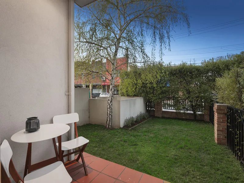 2 Bedrooms, Courtyard, Walk To Everything