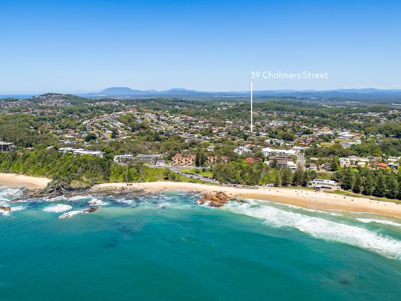 Flynns Beach location; stroll to the surf