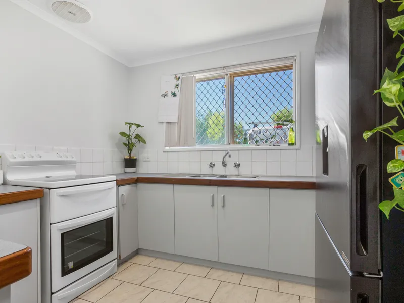 Sprawling Gardens, Easy Living