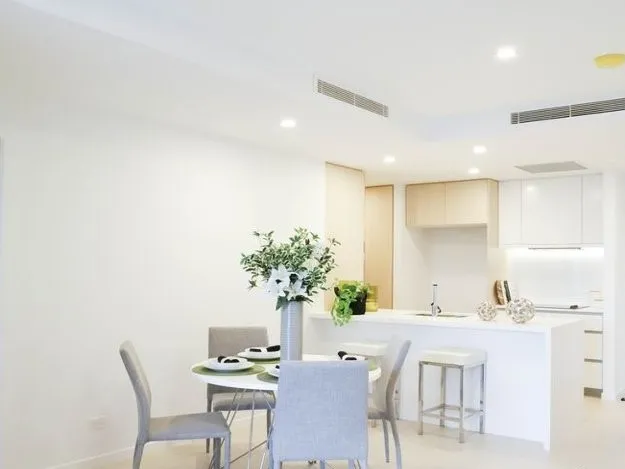 Modern Executive Apartment in Greenslopes - 807/8 Zillah Street