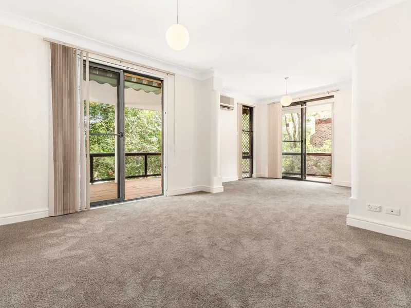 PEACEFUL THREE BEDROOM COURTYARD APARTMENT