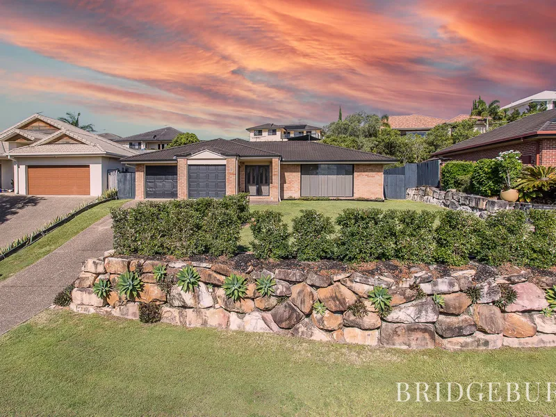 LARGE FAMILY HOME ON A 944M2 BLOCK REALLY IS MORE THAN MEETS THE EYE