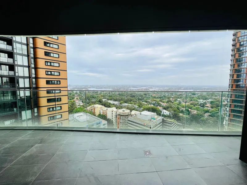 Luxury 2 bedroom Apartment with Panoramic View from Ocean to Sydney CBD