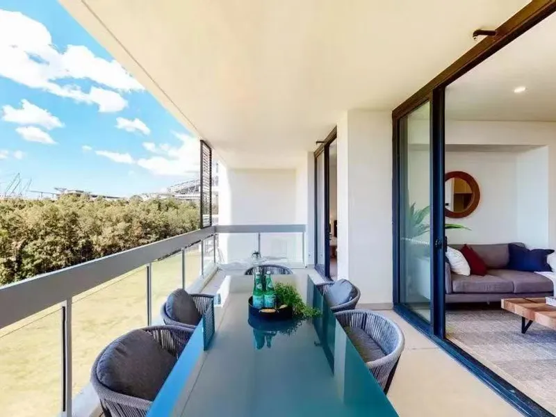 Stunning One Bedroom Apartment with Study | Ideally for FHB