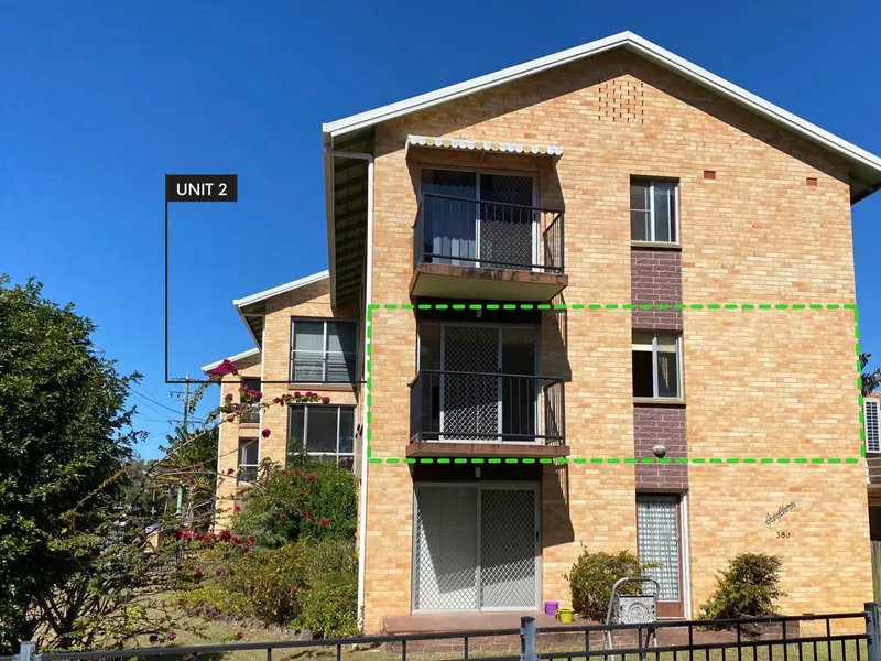 3 Bedroom tidy unit on the Esplanade