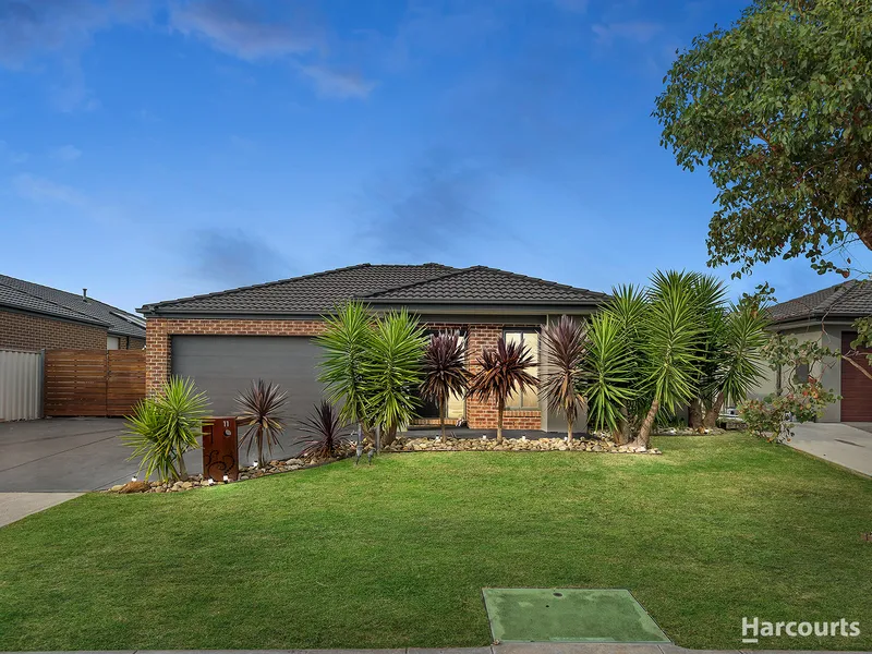 Spacious family home with side access!