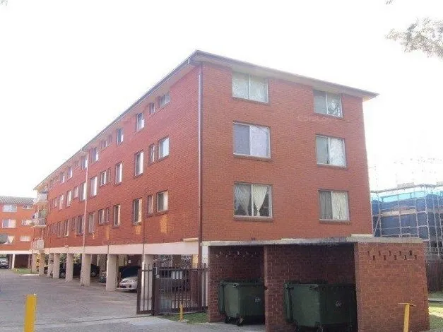 UNIT CLOSE TO CABRAMATTA CBD