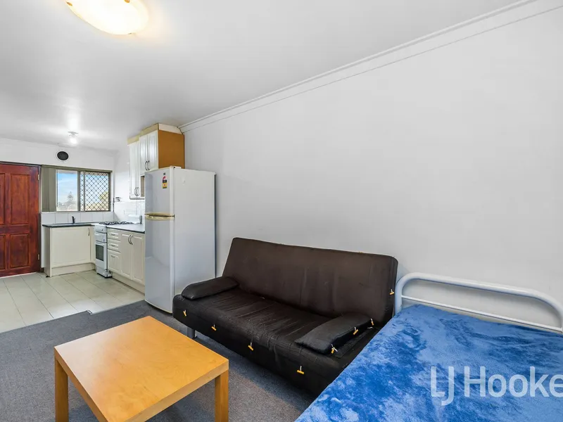 Experience the Thrill in this Tidy & Secure Oasis!