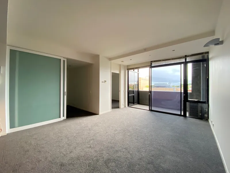 Perfect Carlton Location