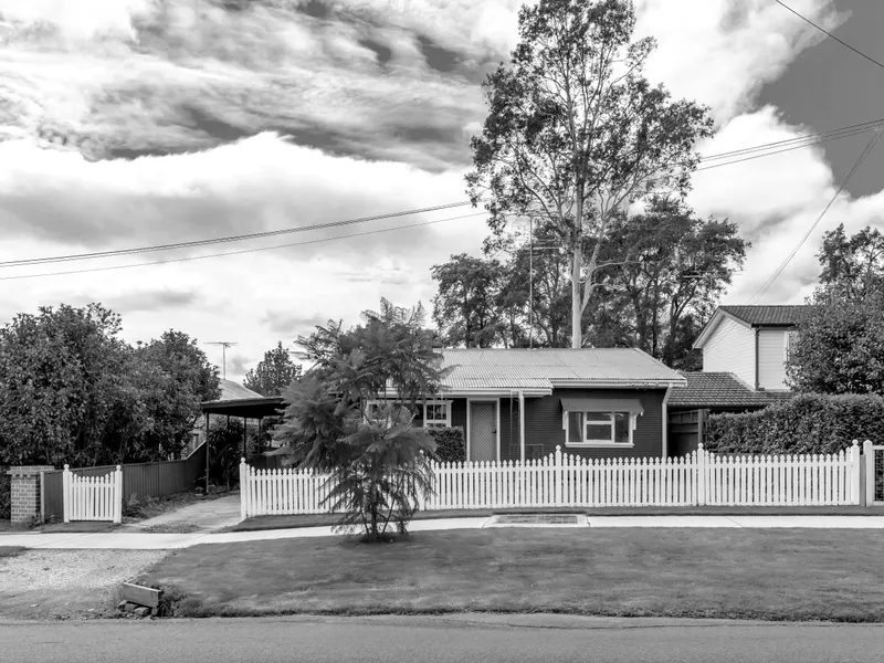 Land size & location that grabs your attention!