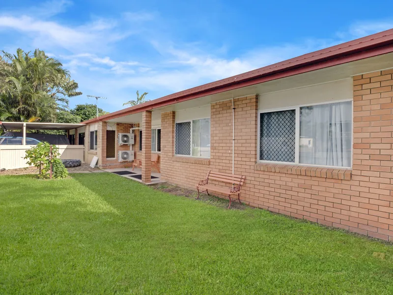 PERFECTLY LOCATED FAMILY HOME!! PRICED TO SELL!