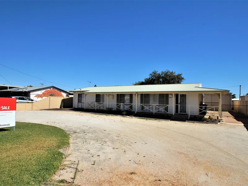 THIS PROPERTY WILL KNOCK YOU FOR A SIX