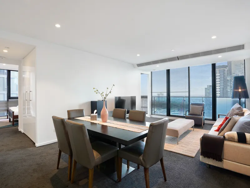 Enjoy the Prestigious Southbank Living at this Luxurious Fully Furnished 3 bed 2 bath 1 car park Apartment with Amazing View and 1st class Amenities!