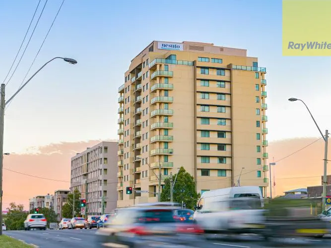 SOLID LONG-TERM INVESTMENT WITH GUARANTEED RENTAL